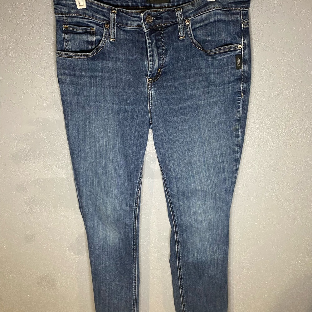 Silver Jeans Co | Women's Beau Mid Rise Slim Leg Jeans Blue | Size W. 28/ L28.5